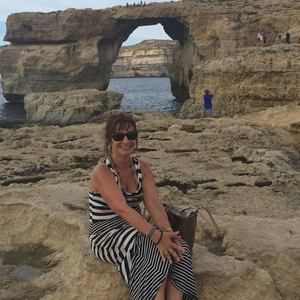 Meet your Posher, Simone